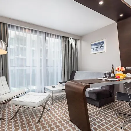 Marine Deluxe With Apartament Kołobrzeg