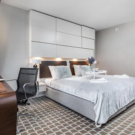 Marine Deluxe With Apartament *